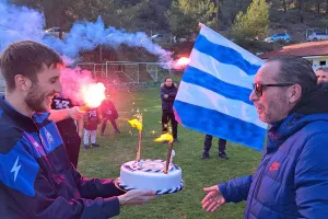 Το... έκαψαν για την κατάκτηση του τίτλου! (βίντεος/φώτος)
