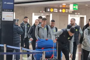 ΦΩΤΟΣ/Η ΑΕΚ πέταξε για την πρόκριση - Μαζί της το kerkida (φώτος)