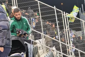 (Φωτορεπορτάζ) Οι ΑΕΚτζήδες στη Košická futbalová aréna 