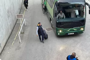 Η σπάνια - ταυτόχρονη - άφιξη Ομόνοιας και ΑΠΟΕΛ! (φώτος)