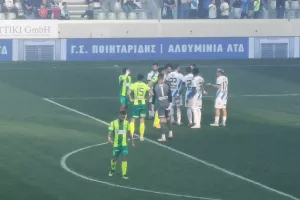 Αποβλήθηκε ο Χαμάς με 2η κίτρινη για θέατρο! (φώτος)