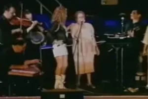 Άννα Βίσση - Κυριακού Πελαγία
