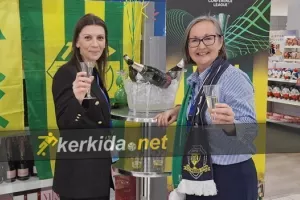 Κατερίνα και Toni ετοίμασαν... σαμπάνιες για την ΑΕΚ!