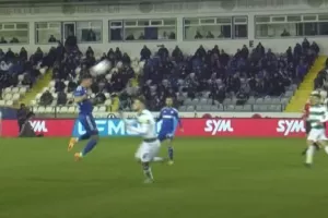 Τέτοια ασίστ δεν την βλέπεις συχνά...