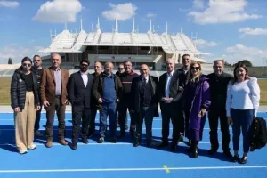 Η ηγεσία του ΚΟΑ ξεναγήθηκε στο αναβαθμισμένο Εθνικό Στάδιο Στίβου