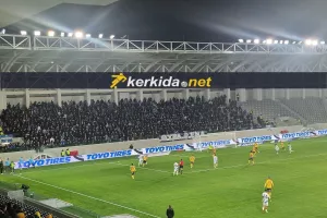 Απόλλων/Χωρίς κόσμο με ΑΕΛ