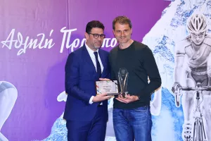 H KOE βράβευσε τους κορυφαίους Έφηβους και Νεάνιδες 2022 (φώτος)