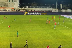 Νέα Σαλαμίνα-Ολυμπιακός: Συμβιβασμός με 4 γκολ! (φώτος)