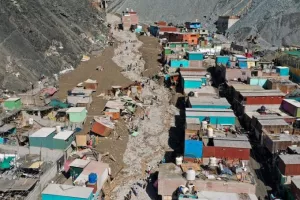 Τουλάχιστον 16 νεκροί και 20 αγνοούμενοι από κατολισθήσεις