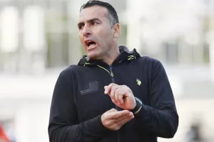 Καρμιώτισσα - ΑΕΚ: Κιτρινοπράσινο... πέρασμα στη Λεμεσό με τριάρα! (φώτος)