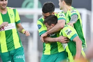 Καρμιώτισσα - ΑΕΚ: Κιτρινοπράσινο... πέρασμα στη Λεμεσό με τριάρα! (φώτος)