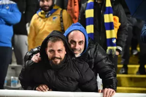 (ΦΩΤΟΣ) Οι ΑΠΟΕΛίστες στο ΓΣΠ με φουλ... εξοπλισμό 