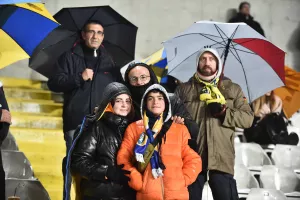 (ΦΩΤΟΣ) Οι ΑΠΟΕΛίστες στο ΓΣΠ με φουλ... εξοπλισμό 