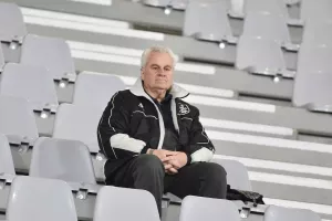 (Φωτορεπορτάζ) Ο κόσμος στο Απόλλων - Καρμιώτισσα