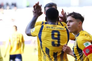 ΑΕΛ - ΑΕΚ: Της έσπασε το σερί και έμεινε... ζωντανή για εξάδα! (Φώτος)
