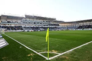 ΑΕΛ - ΑΕΚ: Της έσπασε το σερί και έμεινε... ζωντανή για εξάδα! (Φώτος)