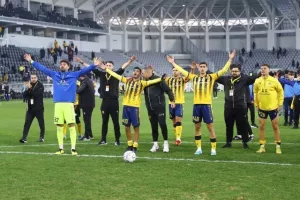 ΑΕΛ - ΑΕΚ: Της έσπασε το σερί και έμεινε... ζωντανή για εξάδα! (Φώτος)