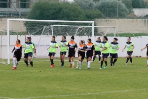 Λακατάμια FC - Καρμιώτισσα Χρυσομηλιά (Φωτορεπορτάζ)
