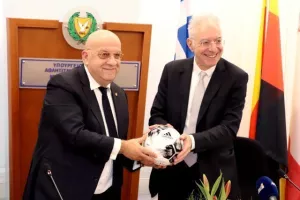 ΚΟΠ και ΥΠΑΝ υπέγραψαν μνημόνιο συνεργασίας για το ποδόσφαιρο στα Δημοτικά Σχολεία