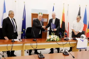 ΚΟΠ και ΥΠΑΝ υπέγραψαν μνημόνιο συνεργασίας για το ποδόσφαιρο στα Δημοτικά Σχολεία
