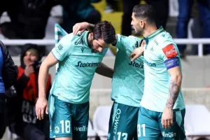 Ομόνοια - ΑΠΟΕΛ: Το γύρισε με δέκα παίκτες και πήρε προβάδισμα! (φώτος)