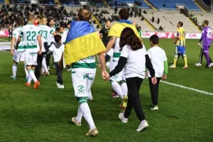 Ομόνοια - ΑΠΟΕΛ: Πήρε (ξανά) το αιώνιο και ανέβηκε κορυφή! (φώτος)