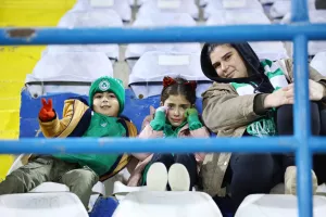 (Φωτορεπορτάζ) Ο κόσμος στο "Αντώνης Παπαδόπουλος"
