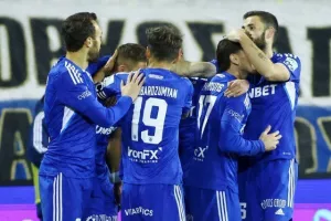 Ανόρθωση - Ομόνοια: Πάρτι γενεθλίων με υπογραφή Samuel Mráz! (φώτος)