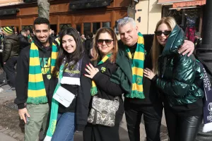 Ανεβαίνουν τα ντεσιμπέλ στο Κόσιτσε από τους AEKτζήδες (βίντεο/φώτος kerkida)