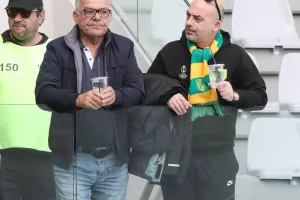 (Φωτορεπορτάζ) Ο κόσμος στο Απόλλων - ΑΕΚ