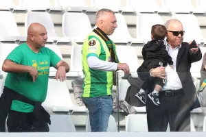 (Φωτορεπορτάζ) Ο κόσμος στο Απόλλων - ΑΕΚ