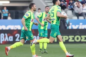 Απόλλων - ΑΕΚ: Τεράστια νίκη με 10 παίκτες, ο Ουάρντα στο 97' "κλείδωσε" την εξάδα! (φώτος)