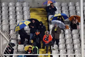 (ΦΩΤΟΣ) Οι ΑΠΟΕΛίστες στο ΓΣΠ με φουλ... εξοπλισμό 