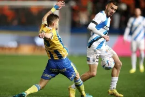ΑΠΟΕΛ - Απόλλων: Χρυσό... γαλαζοκίτρινο τρίποντο με ανατροπή! (φώτος)