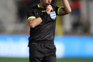 ΑΠΟΕΛ - Απόλλων: Χρυσό... γαλαζοκίτρινο τρίποντο με ανατροπή! (φώτος)