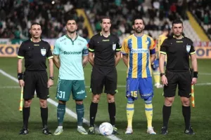 Ομόνοια - ΑΠΟΕΛ: Το γύρισε με δέκα παίκτες και πήρε προβάδισμα! (φώτος)