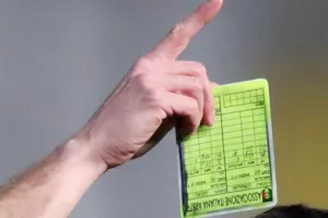 Ομόνοια - ΑΠΟΕΛ: Το γύρισε με δέκα παίκτες και πήρε προβάδισμα! (φώτος)