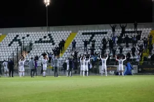 Δόξα - Πάφος: Ξεκούραστη τεσσάρα και βλέπει... τετράδα! (Φώτος)