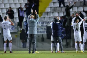 Δόξα - Πάφος: Ξεκούραστη τεσσάρα και βλέπει... τετράδα! (Φώτος)