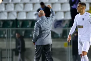 Δόξα - Πάφος: Ξεκούραστη τεσσάρα και βλέπει... τετράδα! (Φώτος)