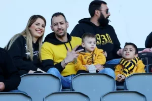 ΑΕΛ - ΑΕΚ: Της έσπασε το σερί και έμεινε... ζωντανή για εξάδα! (Φώτος)