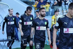 ΑΕΛ - ΑΕΚ: Της έσπασε το σερί και έμεινε... ζωντανή για εξάδα! (Φώτος)