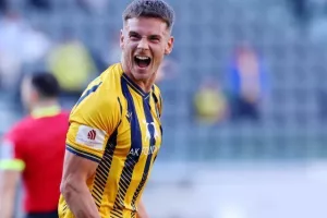 ΑΕΛ - ΑΕΚ: Της έσπασε το σερί και έμεινε... ζωντανή για εξάδα! (Φώτος)