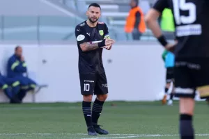 ΑΕΛ - ΑΕΚ: Της έσπασε το σερί και έμεινε... ζωντανή για εξάδα! (Φώτος)