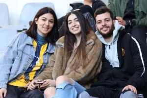 ΑΕΛ - ΑΕΚ: Της έσπασε το σερί και έμεινε... ζωντανή για εξάδα! (Φώτος)