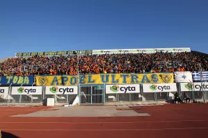 Μπουφάν, κασκόλ, φωνή!