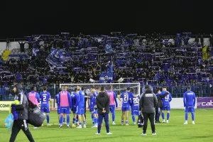 ΑΝΟ/Ζουν και αναπνέουν για την Πέμπτη