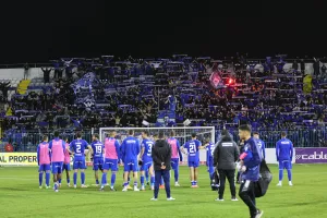 Ίδιο σκηνικό...