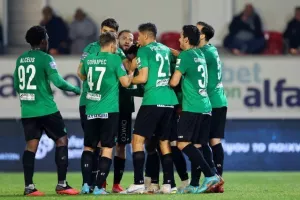 Νέα Σαλαμίνα-Ολυμπιακός: Συμβιβασμός με 4 γκολ! (φώτος)