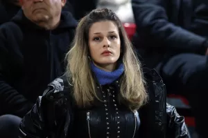 Ο κόσμος στο Νέα Σαλαμίνα-Ολυμπιακός (φωτορεπορτάζ)